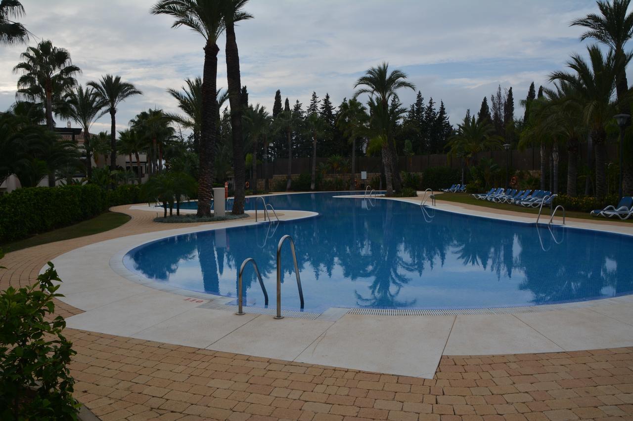 Apartment Medina De Banus Marbella Exteriör bild