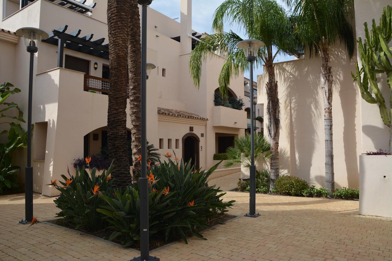 Apartment Medina De Banus Marbella Exteriör bild